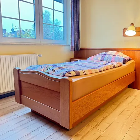 Voor Twee Personen In Marx - 33-11 Apartment